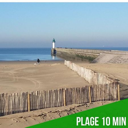 Les Lumieres Du Phare Apartment Calais Bagian luar foto